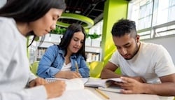 istockphoto-2030273719-612x612 (1)